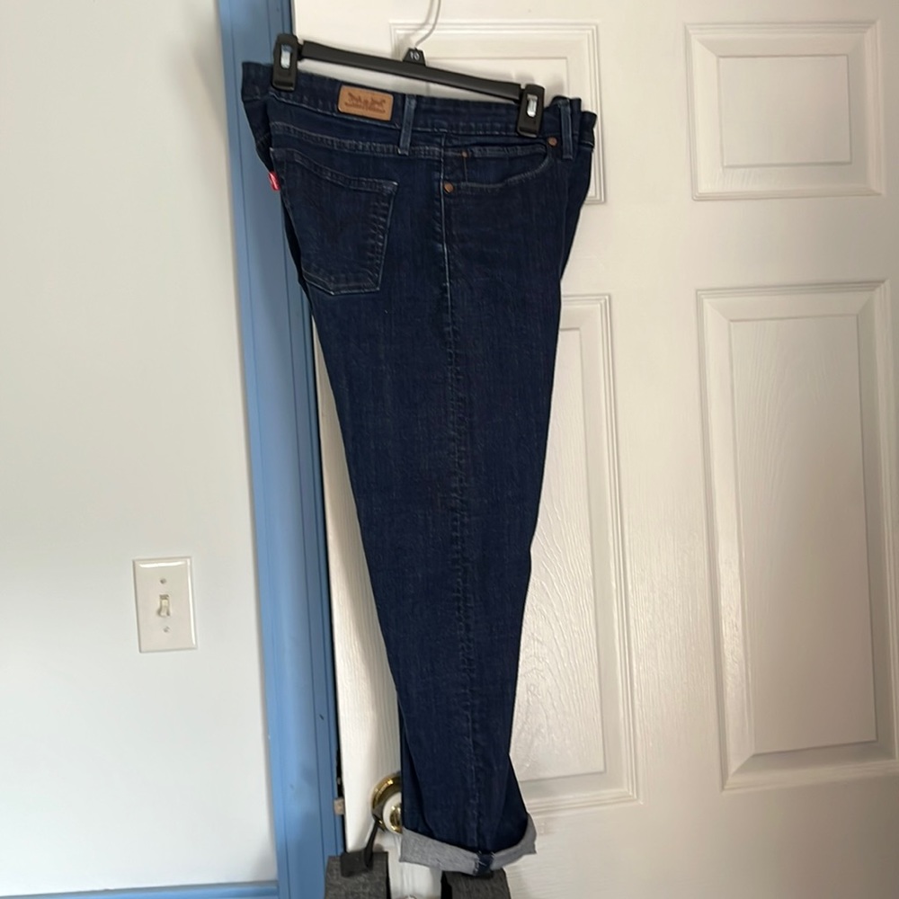 Levi’s Women’s denim jeans- Boyfriend cut- short length , size 12